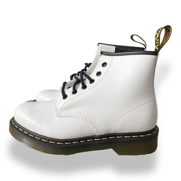 Dr. Martens 101 Yellow Stitch 6 Eyelet White Leather Combat Boots Womens size 7 - Picture 3 of 8